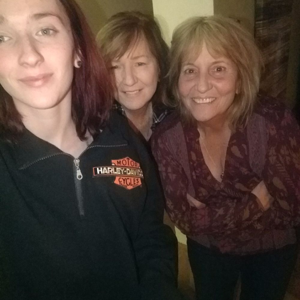 Meet your Posher, Edith